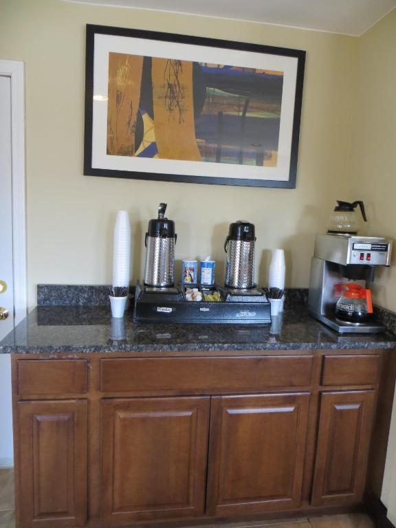 American Inn And Suites Countryside Extérieur photo