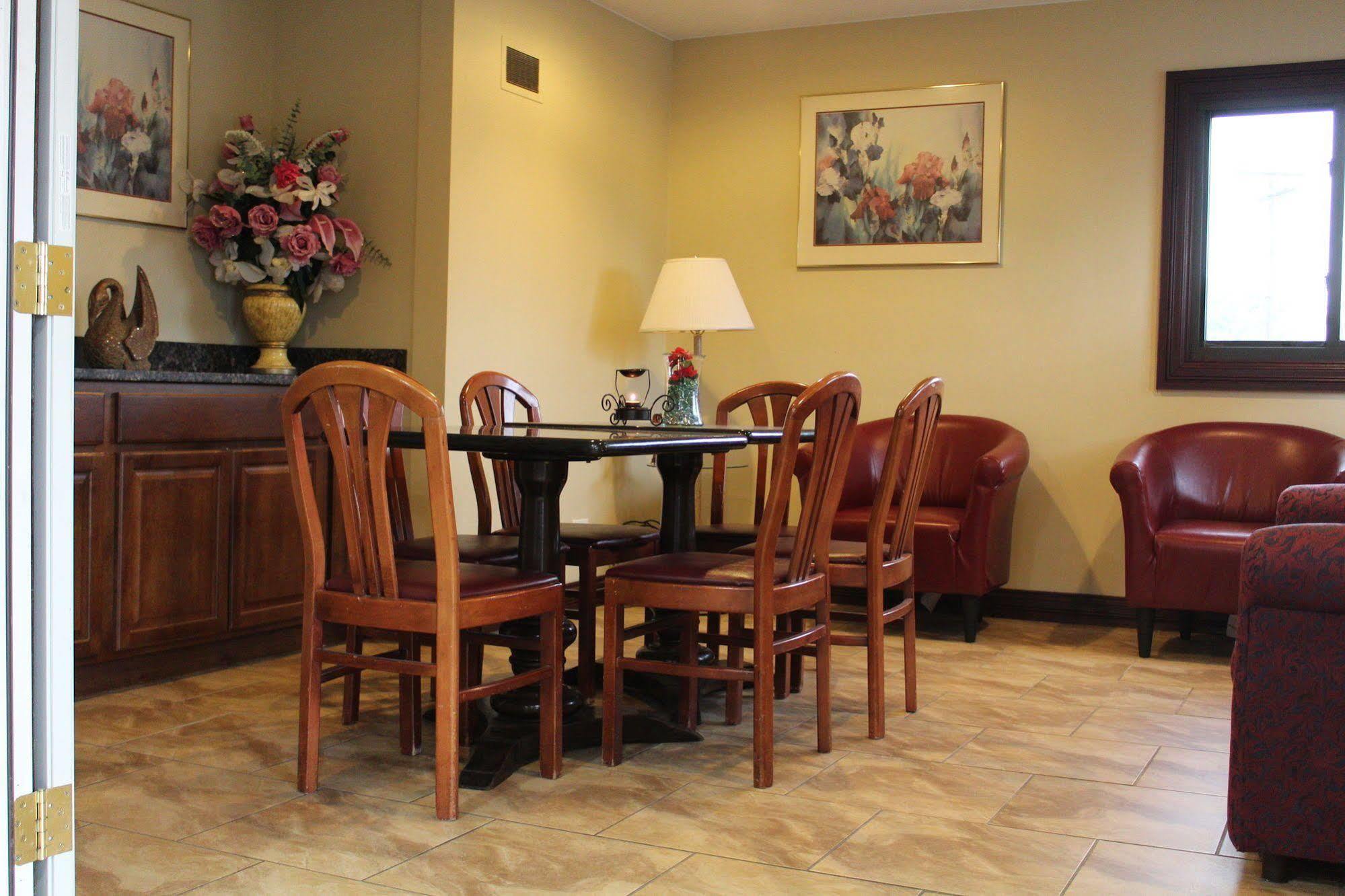 American Inn And Suites Countryside Extérieur photo