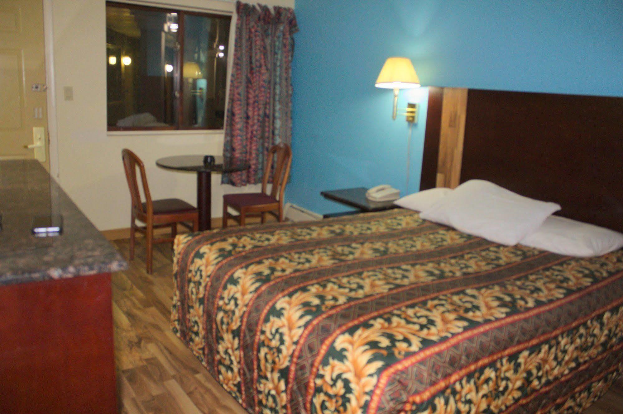 American Inn And Suites Countryside Extérieur photo